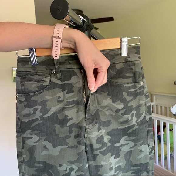 Good American Camo Skinny Jeans Women’s 6 28 - Picture 3 of 6